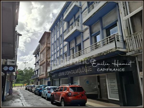 A louer : Local professionnel de 310m² - Centre ville de Fort de France