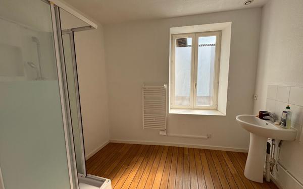 Appartement à louer    2 pièces • 40,38 m2 Beaurepaire