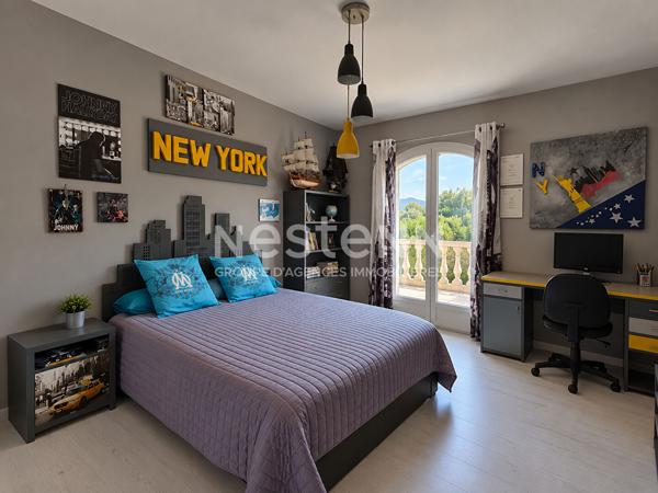 Propriété de 185 m² sur 4 110 m² - Bouc-Bel-Air - Piscine - pool house - Double garage - climatisation réversible - calme