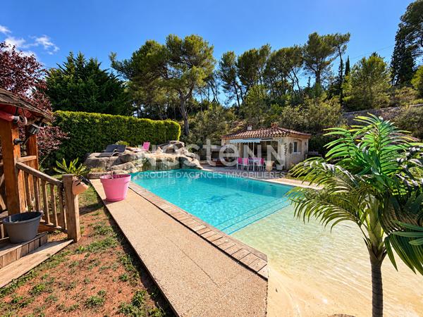 Propriété de 185 m² sur 4 110 m² - Bouc-Bel-Air - Piscine - pool house - Double garage - climatisation réversible - calme