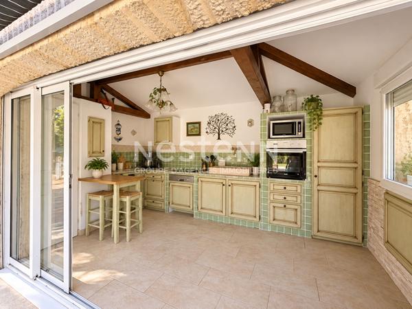 Propriété de 185 m² sur 4 110 m² - Bouc-Bel-Air - Piscine - pool house - Double garage - climatisation réversible - calme