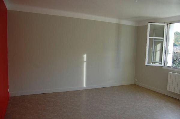 Appartement à louer    3 pièces •  Saint-Satur