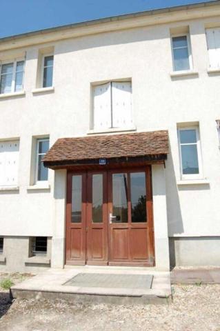 Appartement à louer    3 pièces •  Saint-Satur