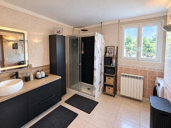 Maison CHAUMONT EN VEXIN 6 pièce(s) 130 m2 + TERRAIN 620 M²