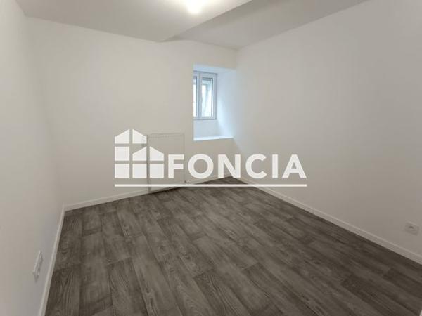 Location Appartement 3 pièces 63.5 m² - Bruyeres Et Montberault 02860