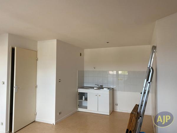 Location appartement Nozay : 528 € - AJP Immobilier Nort-sur-Erdre