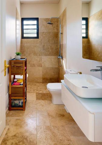 Maison neuve, 3 chambres, piscine, 674 m²