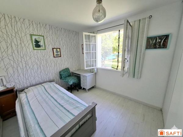 Maison 6 pièces 107m2, 3 chambres, garage et parc paysager