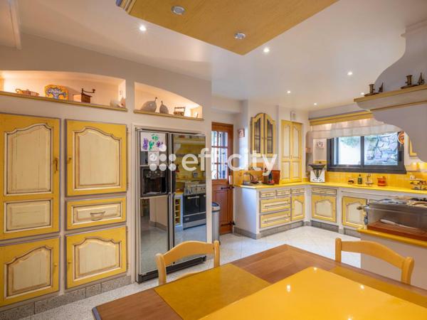 Maison 6 pièces - 327 m² Bien prestige