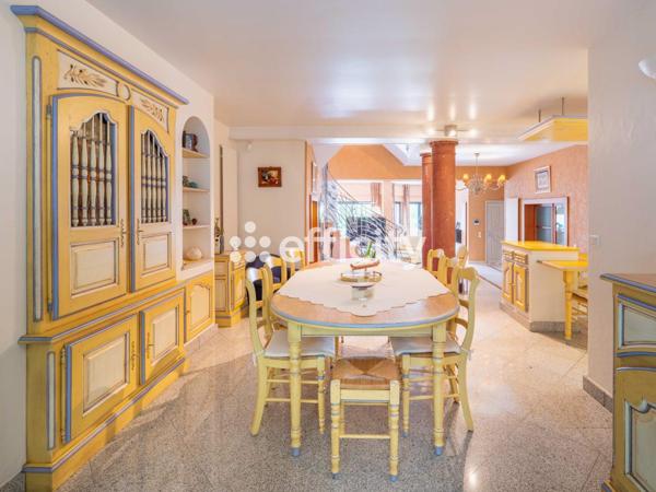 Maison 6 pièces - 327 m² Bien prestige