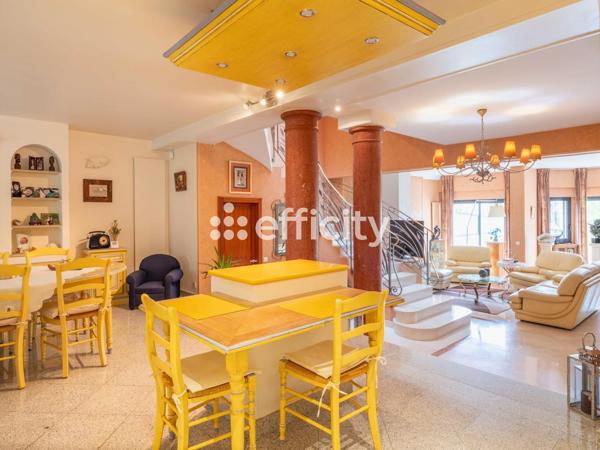 Maison 6 pièces - 327 m² Bien prestige