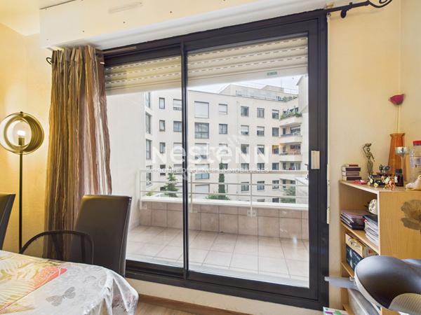 Appartement Paris 4 pièces 79.60 m2