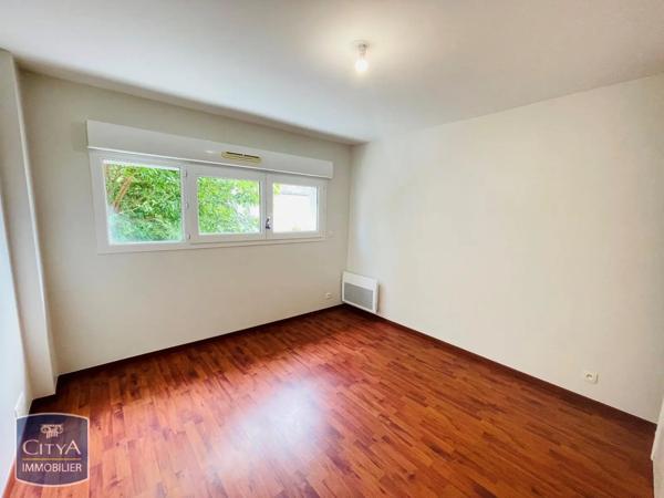 Appartement à louer 3 pièces 65.66m² Saint-Pierre-des-Corps (37700)