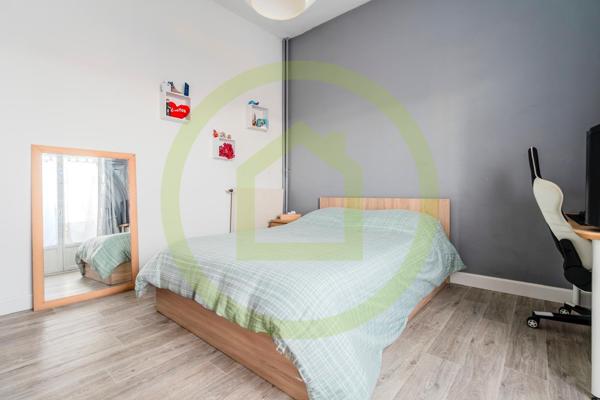 Appartement à TOULON (83100)