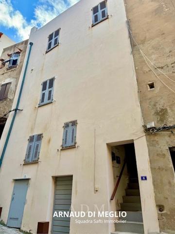 Très joli appartement T3 au cour de la citadelle