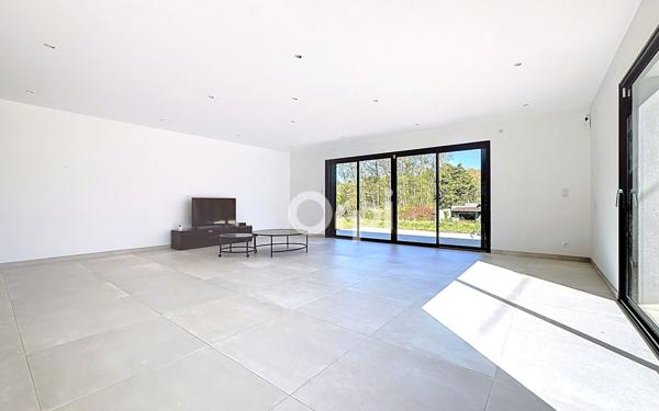 Maison à vendre    5 pièces •  Rilhac-Rancon