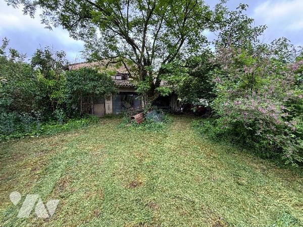 GRANDE MAISON RURALE A L'ISLE SUR TARN