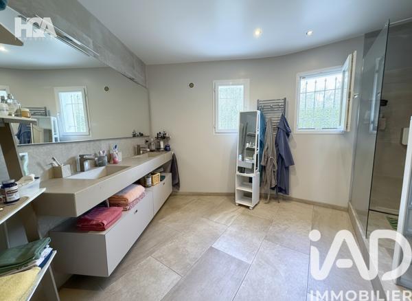 Maison à vendre 8 pièces 165 m² Solliès-Pont