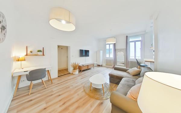 Appartement à louer    2 pièces •  Valence