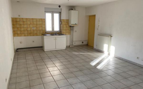 Appartement à louer    2 pièces •  Saint-Ambroix