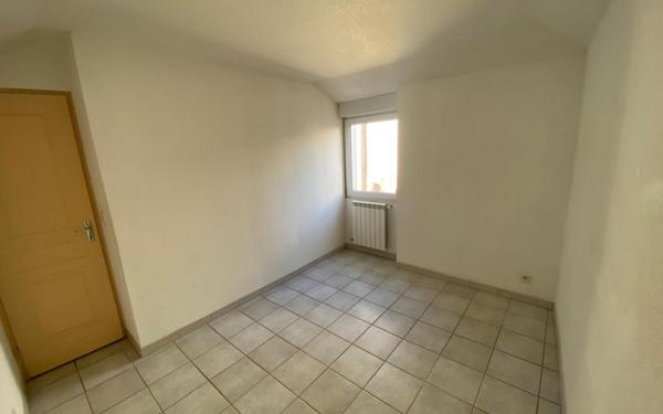 Appartement à louer    2 pièces •  Saint-Ambroix