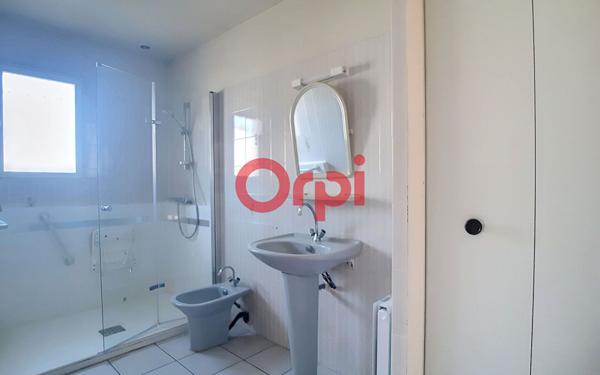 Maison à louer    2 pièces •  Prades