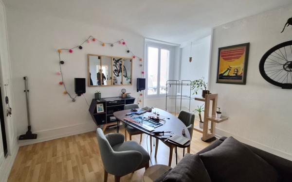 Appartement à vendre    2 pièces • 42,42 m2 Arpajon