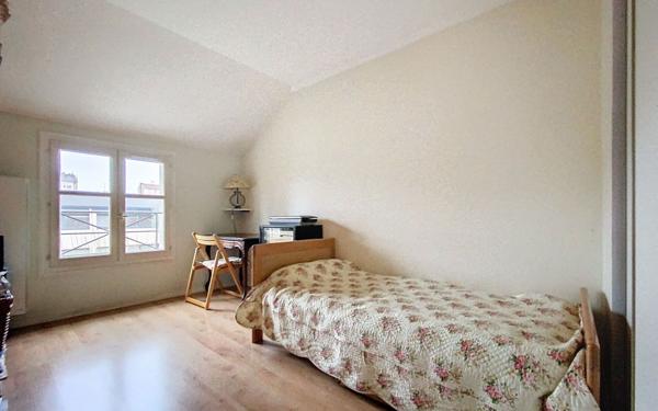 Maison à vendre    5 pièces • 135 m2 Châtillon