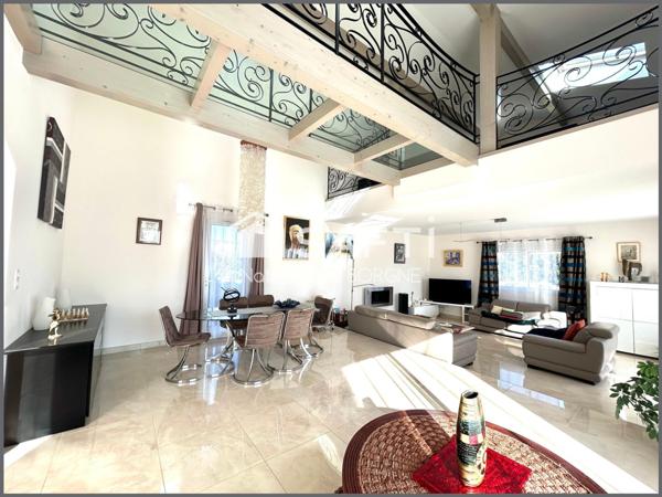 Très belle villa 4 chambres avec piscine