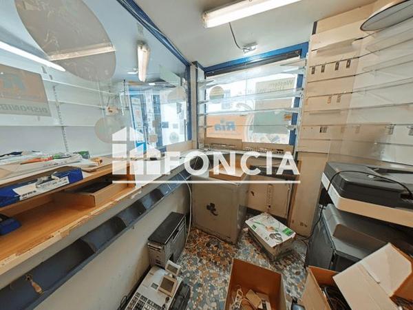 Location Local commercial 2 pièces 55 m² - 37 RUE DANIELLE CASANOVA Saint-denis 93200