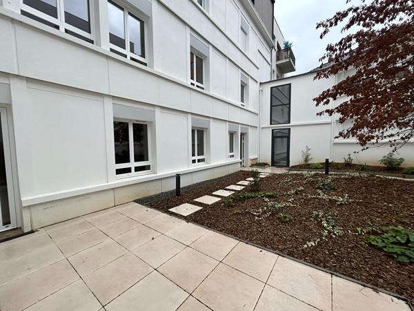 A LOUER - Proche Gare: bureaux 95 m² , Laval