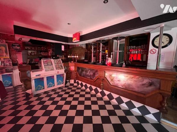 Local professionnel Bar-Tabac et appartement attenant