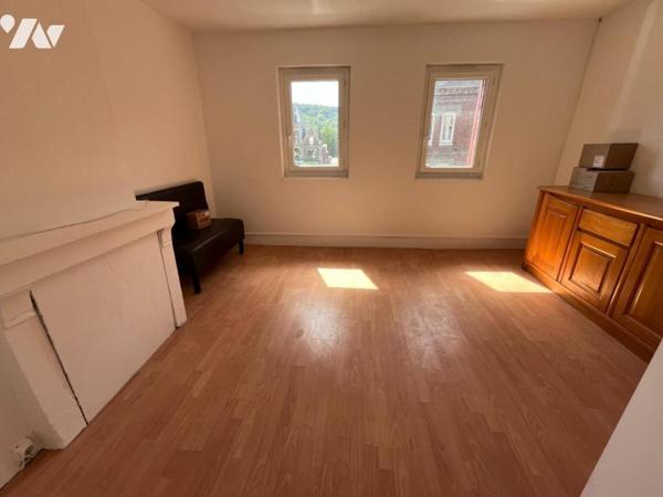 Local professionnel Bar-Tabac et appartement attenant