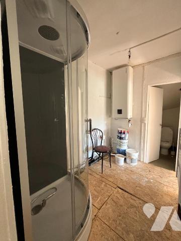 Local professionnel Bar-Tabac et appartement attenant