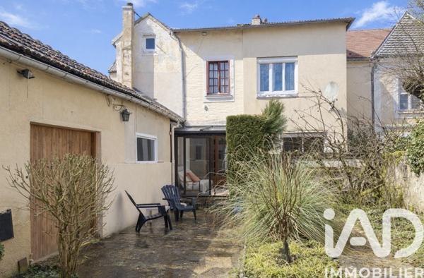 Maison à vendre 4 pièces 115 m² Saint-Cyr-sur-Morin