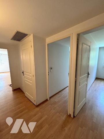 Appartement à Grenoble 3P+C avec jardin privatif - Garage