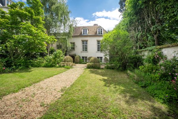 Maison Marnes-la-Coquette - PLACE DU VILLAGE