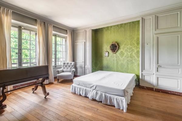 Maison Marnes-la-Coquette - PLACE DU VILLAGE