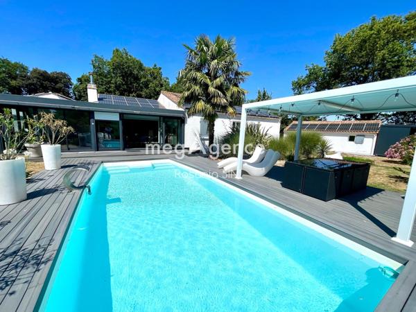 Maison à SAINTE-FOY, 85150 - 5 pièces 206m²