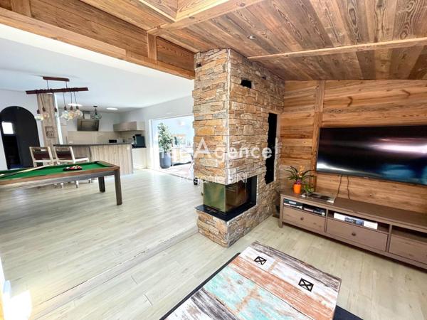 Maison à SAINTE-FOY, 85150 - 5 pièces 206m²