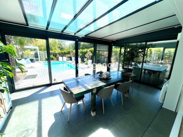 Maison à SAINTE-FOY, 85150 - 5 pièces 206m²