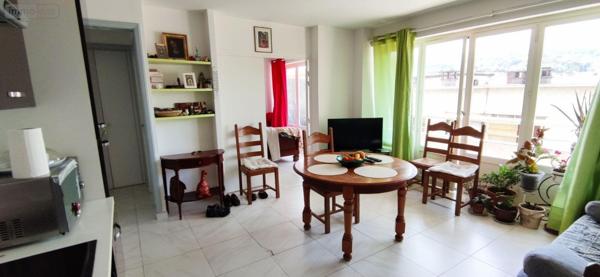 Appartement à vendre à Chambéry en Savoie (73000), ref : 73007-153   
Gare