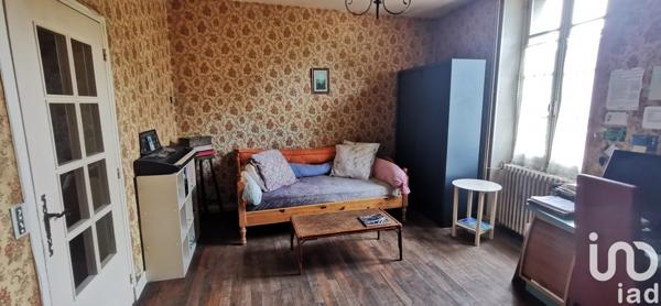 Maison 3 pièces de 84 m² à Charroux (03140)