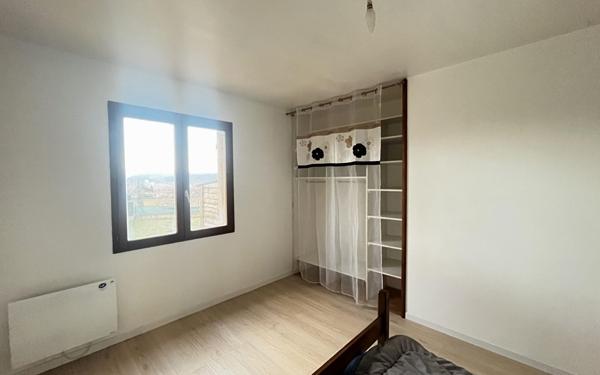 Maison à louer    4 pièces •  Volx