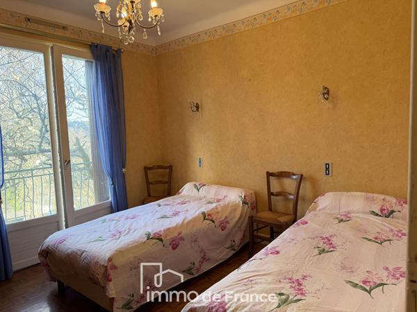 Decazeville Maison T4 avec sous-sol ,véranda et jardin-EXCLUSIVITE-