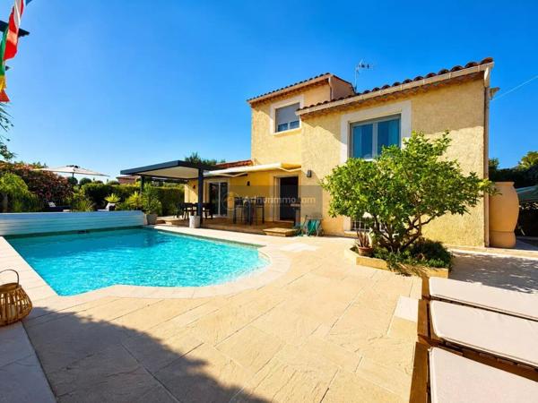 Vente                                                      Villa
                        
                     4 pièces                      92 m2                     à Saint-Raphaël