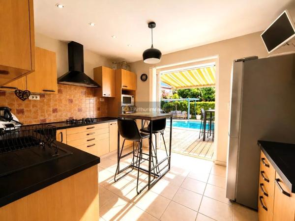 Vente                                                      Villa
                        
                     4 pièces                      92 m2                     à Saint-Raphaël