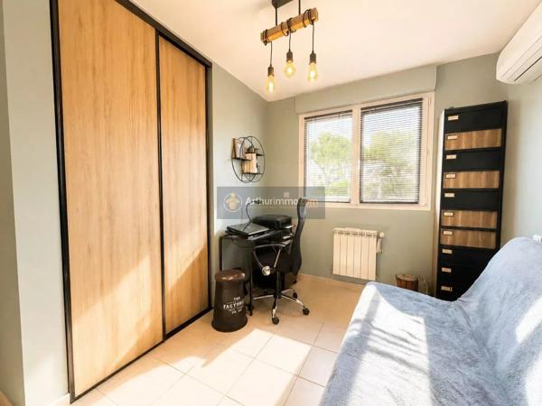 Vente                                                      Villa
                        
                     4 pièces                      92 m2                     à Saint-Raphaël