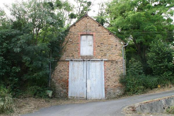 Vente Garage à Josselin