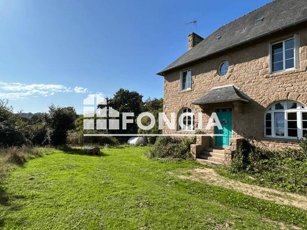 Location Maison 5 pièces 141.98 m² - 21 RUE JOSEPH LESBLEIZ Ploubezre 22300